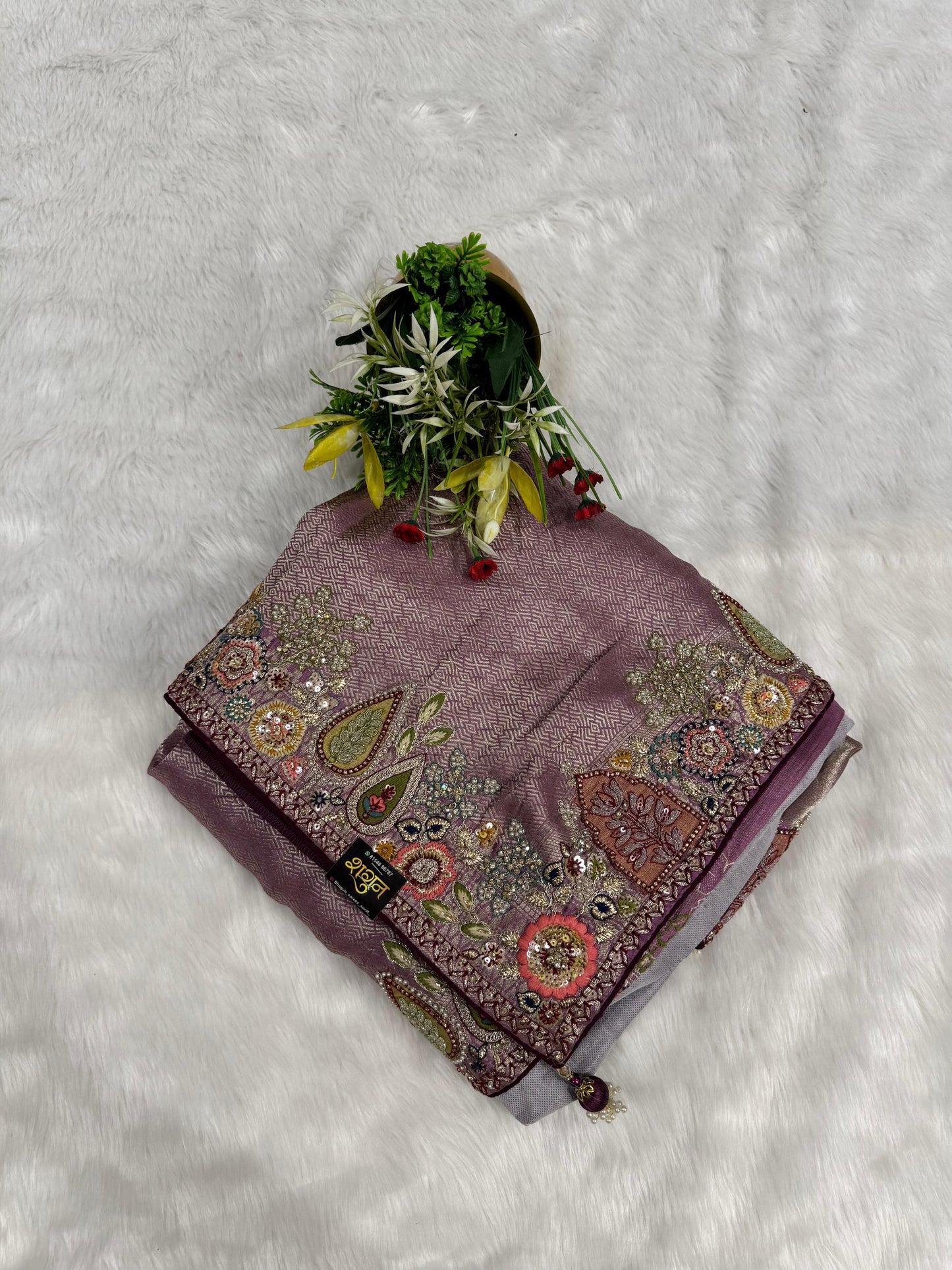 π Luxurious Heavy Work Saree π | Designer Blouse π« | Premium Border & Fabric π | Wedding & Festive Vibes β¨