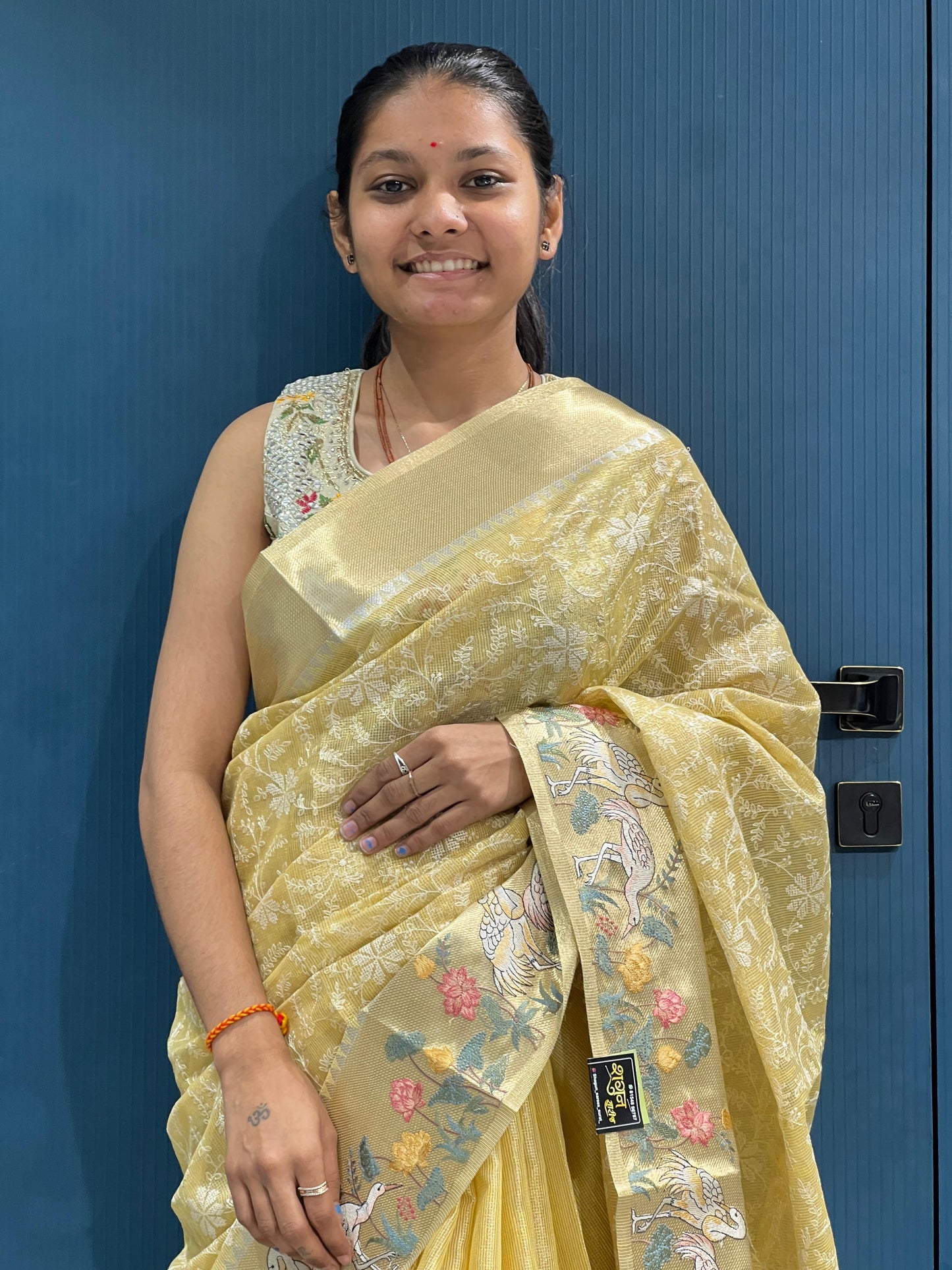 ✨ Net Tissue Silk Saree with Thread Embroidery 🧵 | Bird Art Design 🕊️ | Elegant & Light Festive Wear 🌸