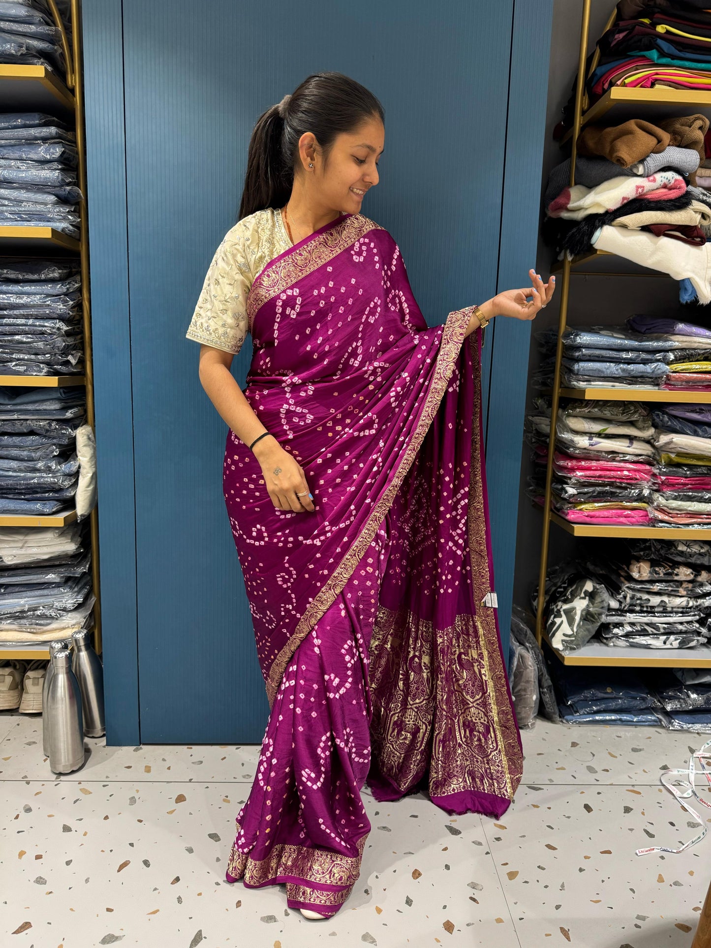 πΈ Pure Bandhani Bandhej Saree with Nakshi Pallu β¨ | Traditional Handcrafted Elegance | Festive & Cultural Wear π