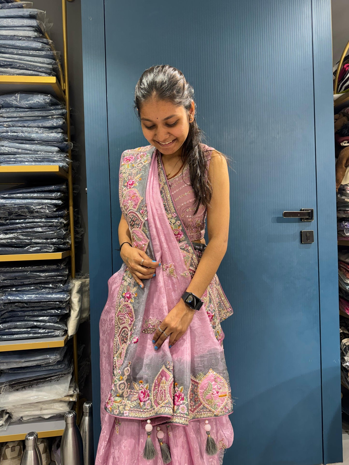 β¨ Elegant Two-Tone Designer Saree π« | Heavy Border & Full Work πΈ | Butta & Patch Design for Wedding & Party Wear π