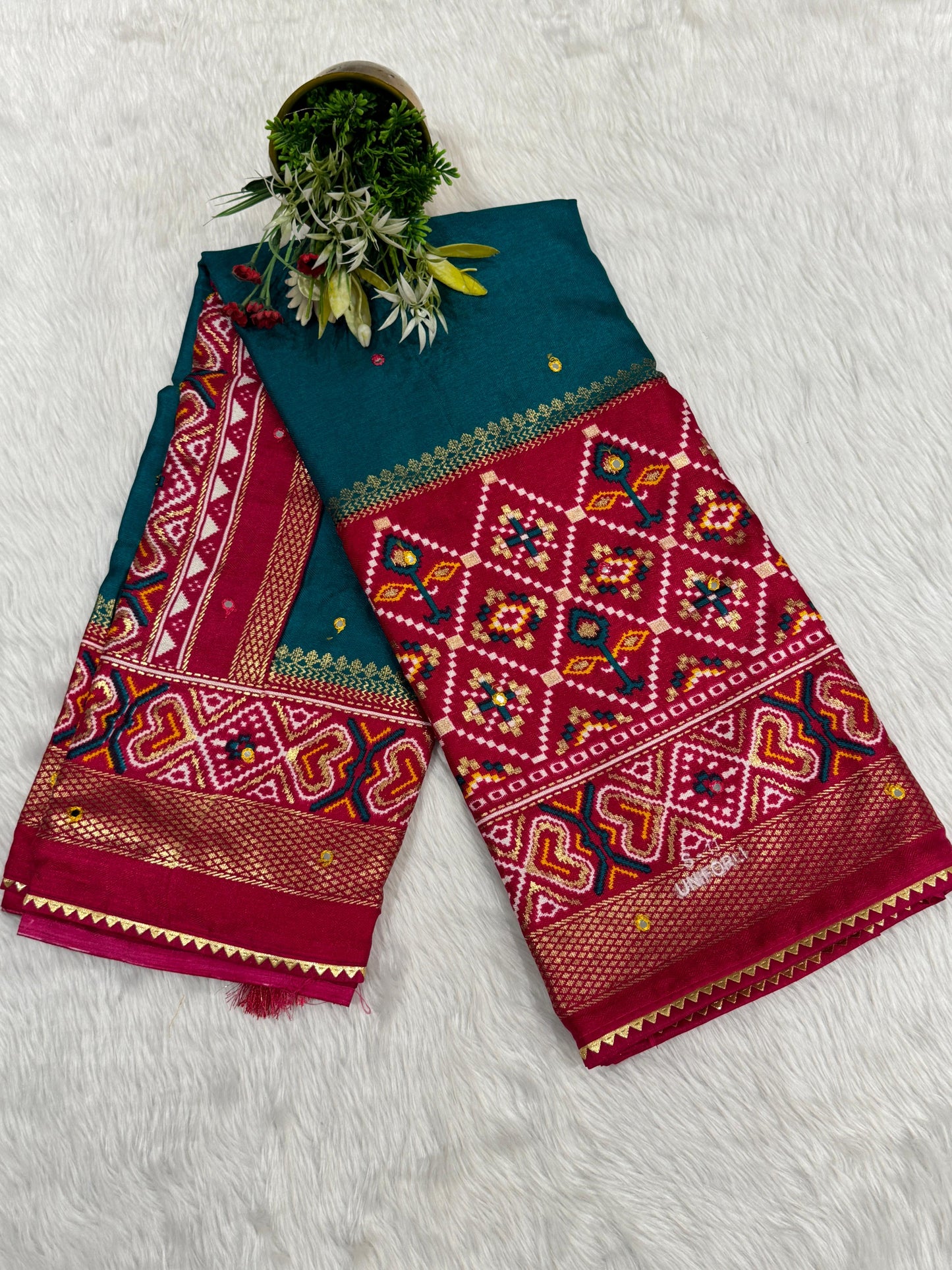 💫 Patola Style Saree with Full Pallu & Bottom Work 🧵 | Samosa-less Border ✨ | Budget-Friendly Traditional Wear 💸 | Perfect for Navratri & Festivals 💃