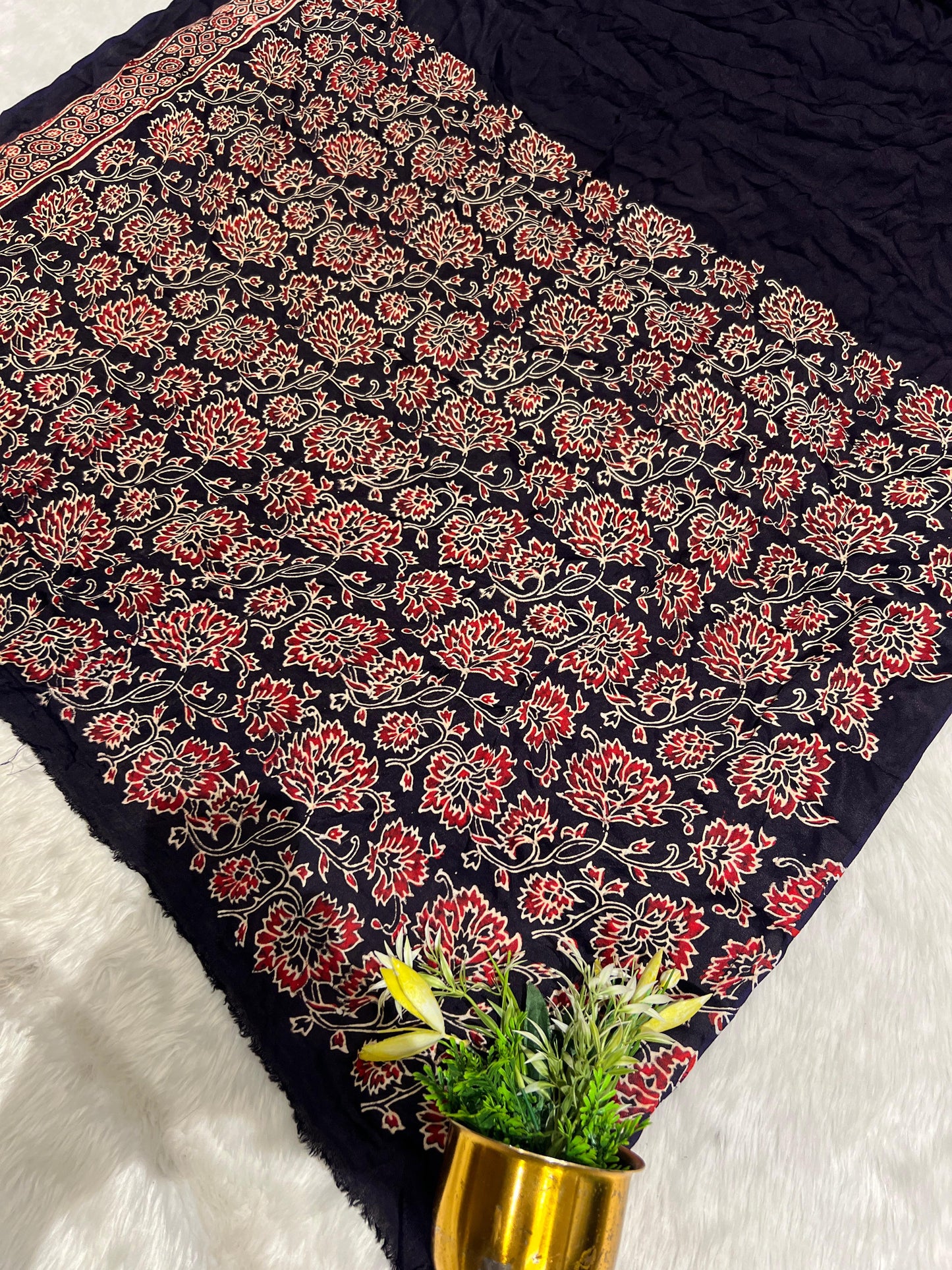 ๐งต Elegant Maroon Ajrakh Print Saree ๐ธ | Pallu with Lagdi Patto ๐ซ | Gala Border Beauty ๐ | Gujaratโs Timeless Weave ๐ฎ๐ณ