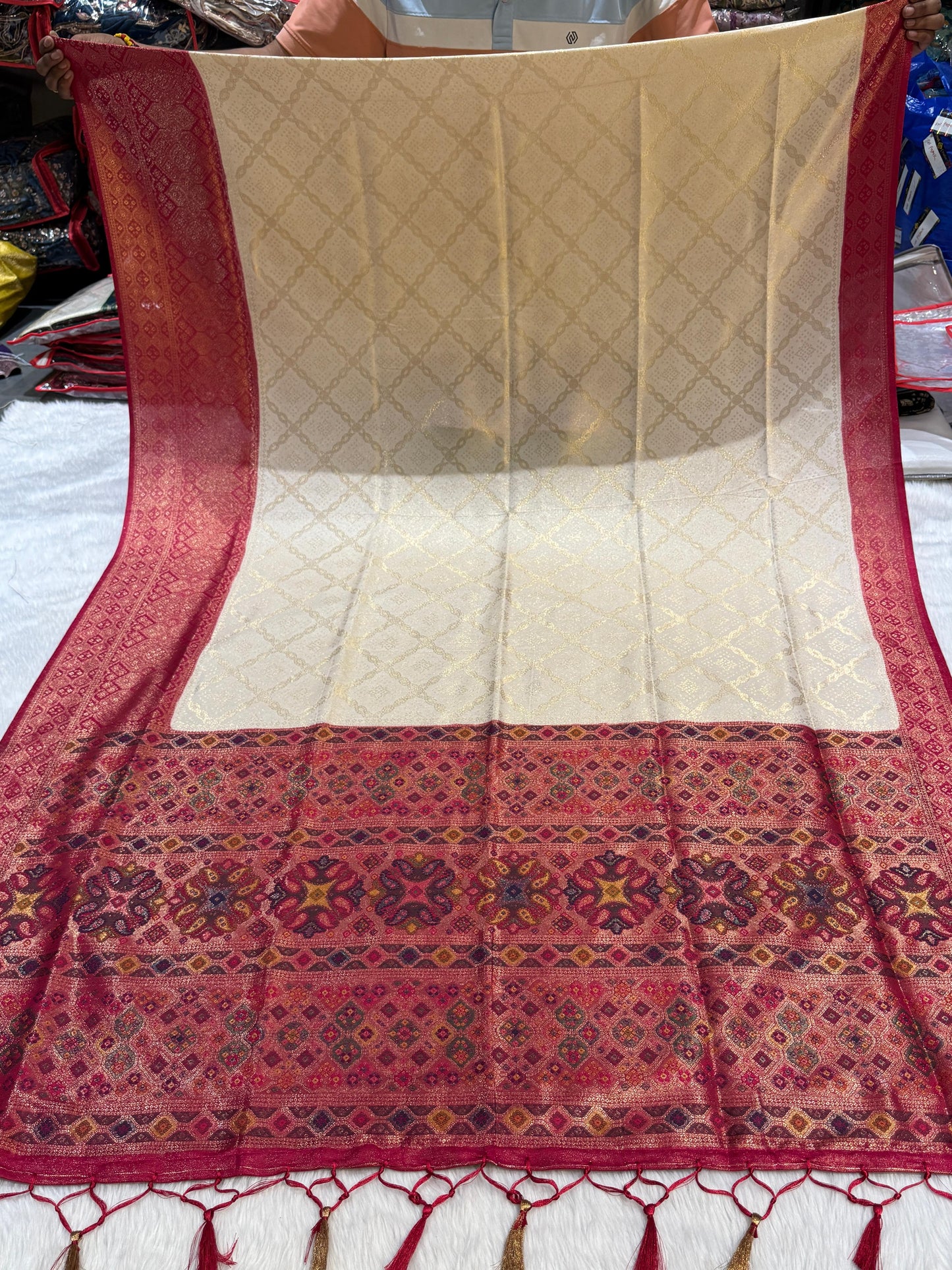 โจ Dharmavaram Soft Silk Saree ๐ | Dual Tone Beauty ๐ | Handwoven Pallu with Latkan ๐ซ | Festive Must-Have ๐