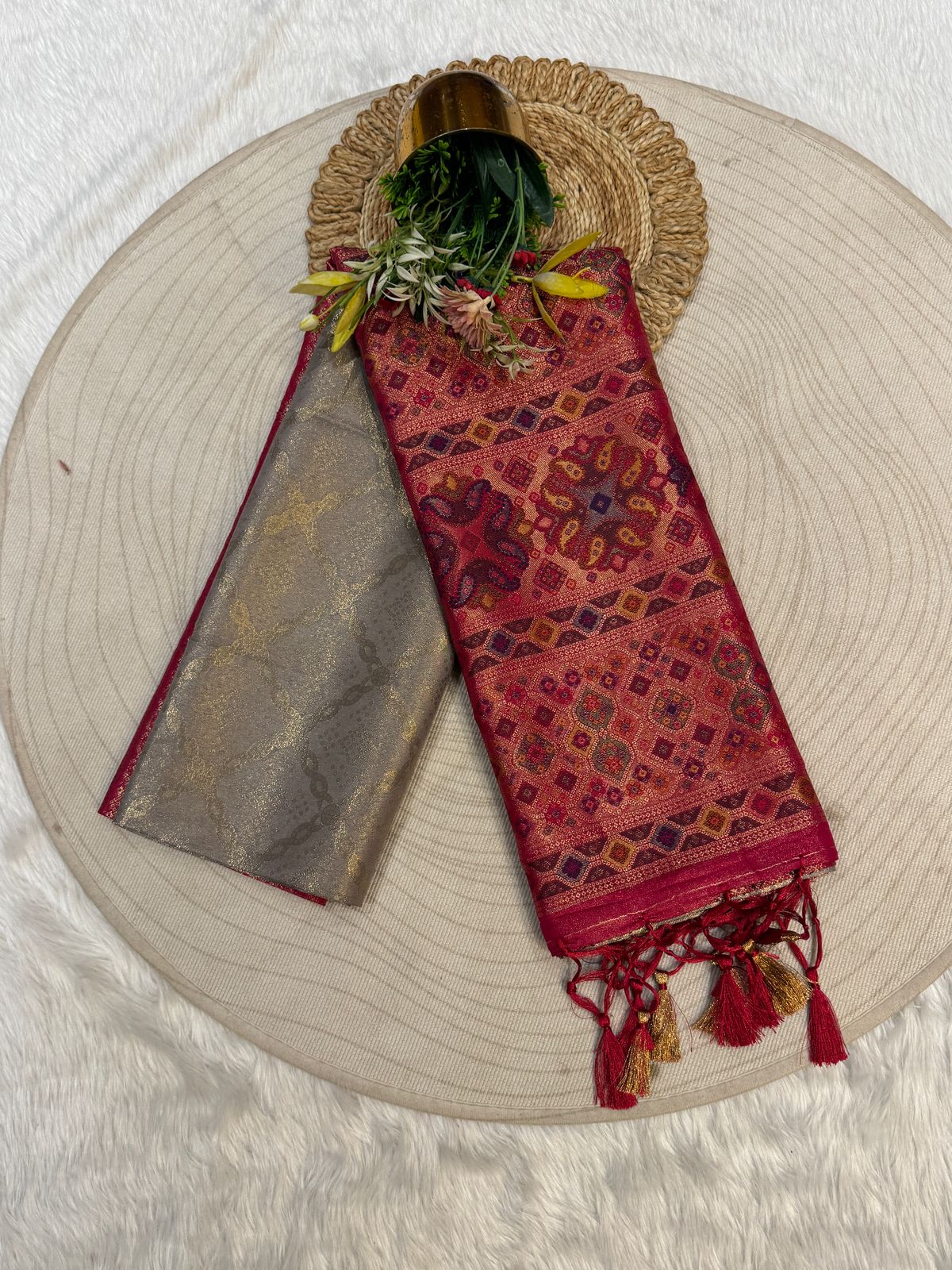 โจ Dharmavaram Soft Silk Saree ๐ | Dual Tone Beauty ๐ | Handwoven Pallu with Latkan ๐ซ | Festive Must-Have ๐