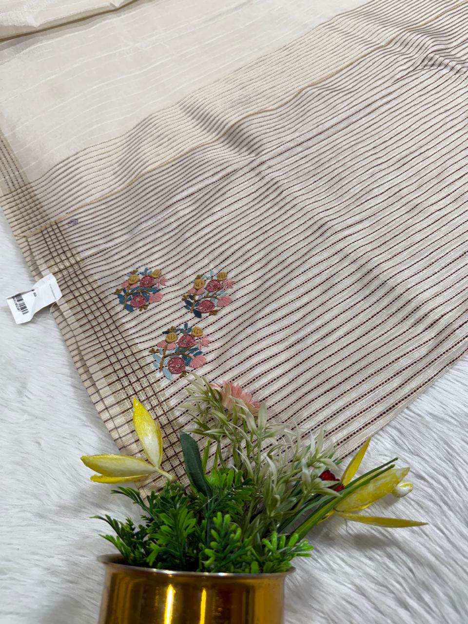 Shagun Fashion | Pure Cotton Designer Saree with Colorful Dhaga Work & Tree Wotk | Party Wear Luxury