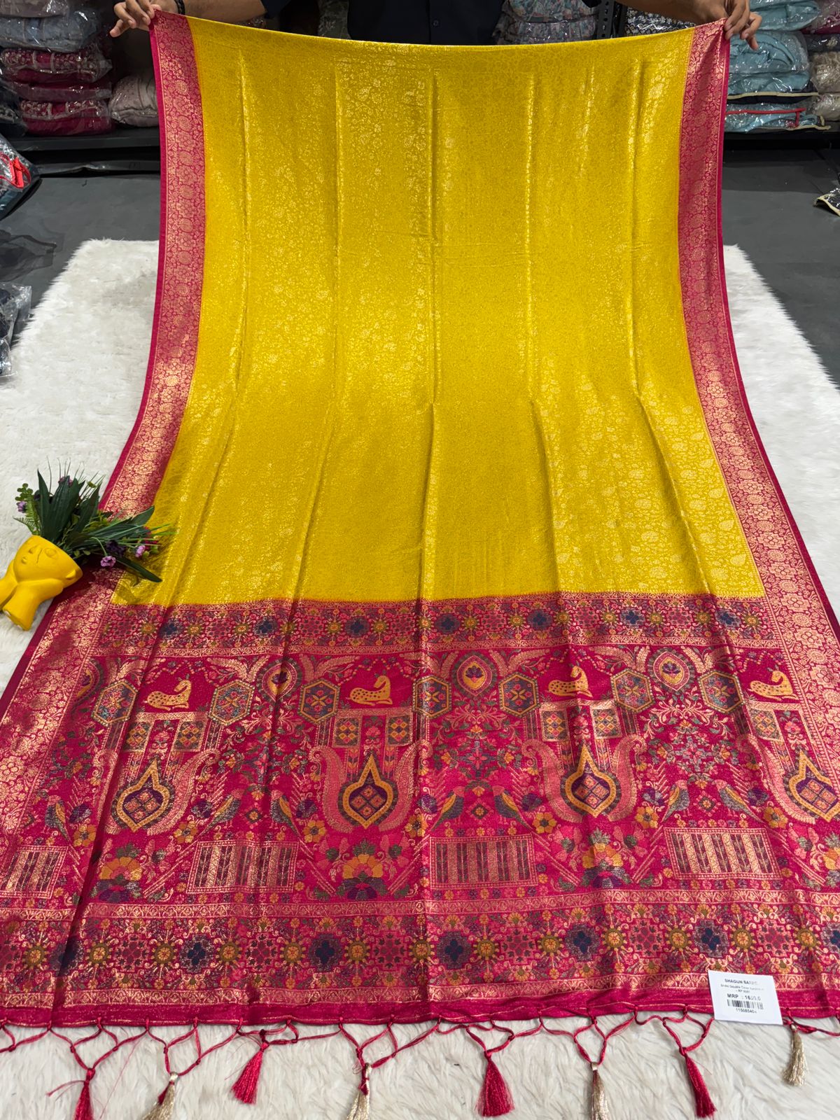 Traditional Kanjivaram Silk Saree with Rich Zari Pallu – Bridal & Festive Elegance ✨🪔👑