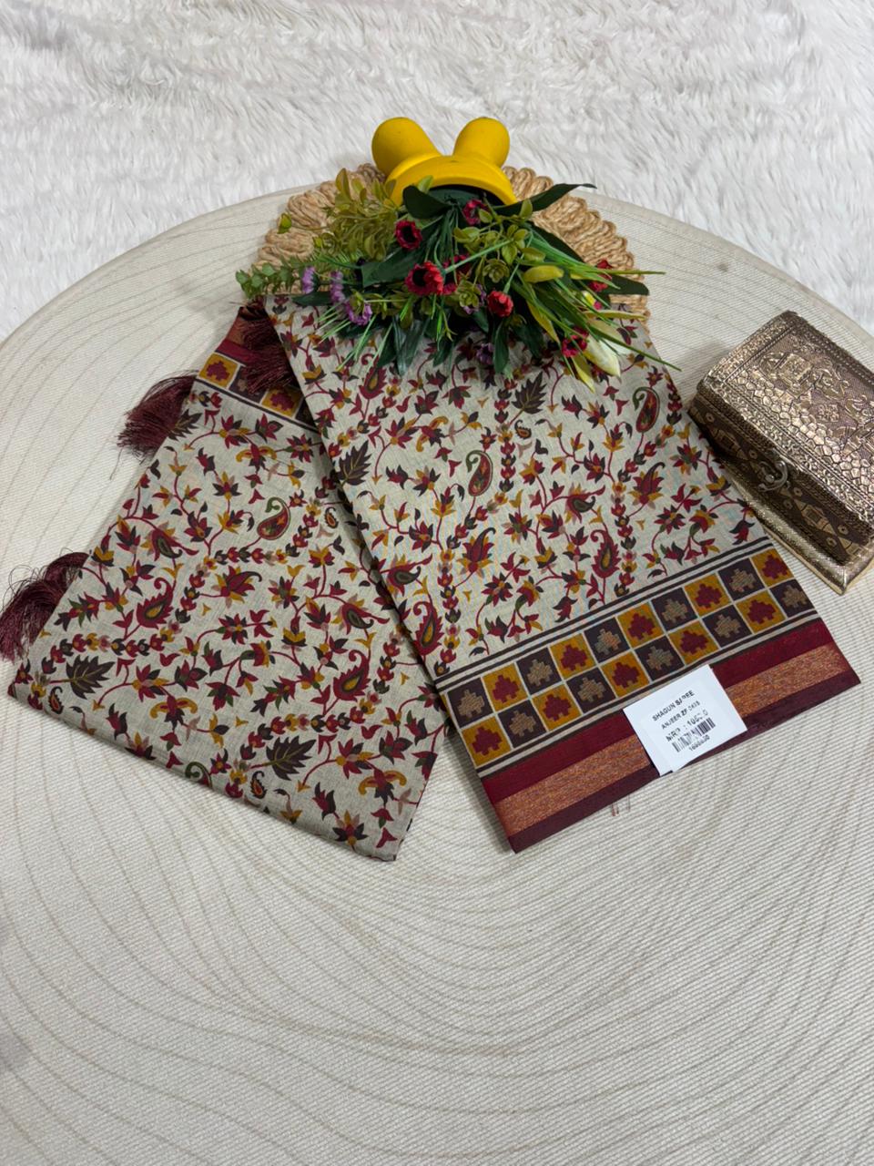 Loose Floral & Paisley Casual Sarees by Zankhi Boutique
