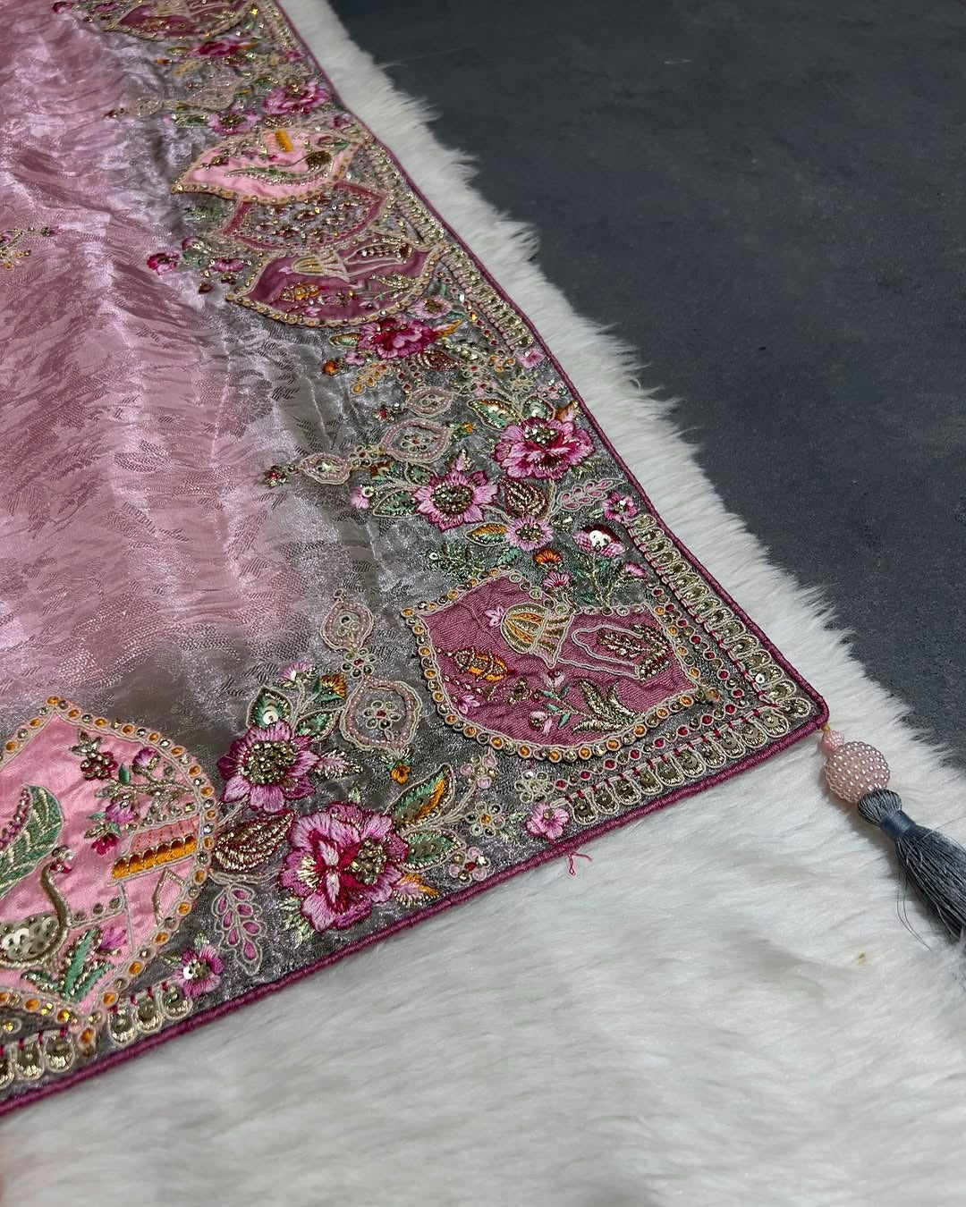 β¨ Elegant Two-Tone Designer Saree π« | Heavy Border & Full Work πΈ | Butta & Patch Design for Wedding & Party Wear π