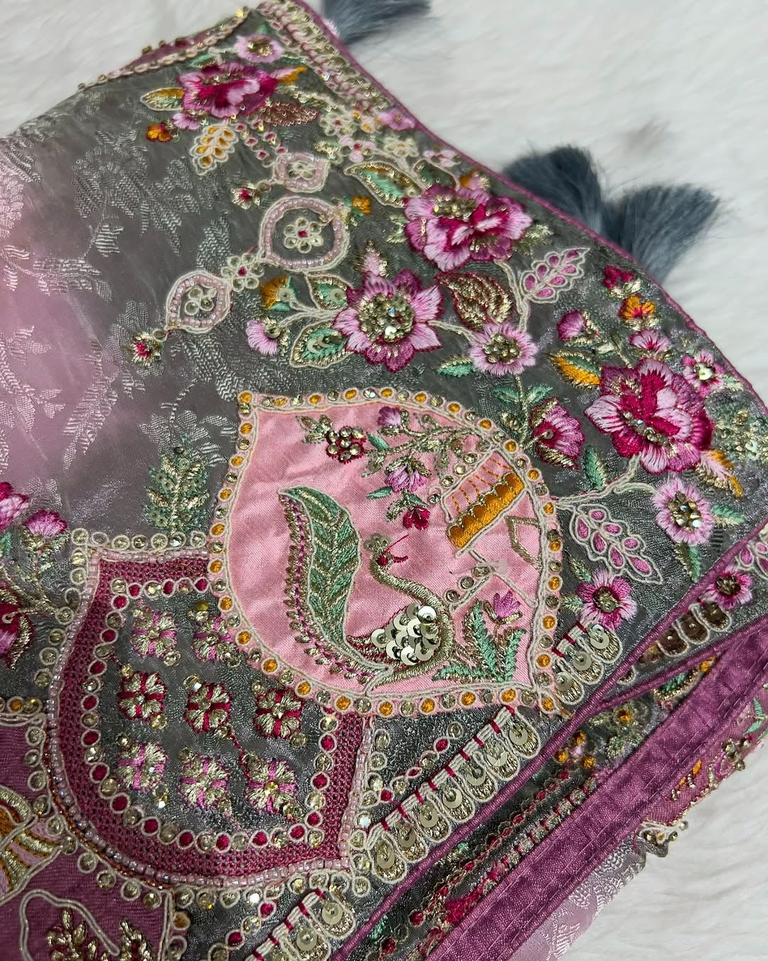 β¨ Elegant Two-Tone Designer Saree π« | Heavy Border & Full Work πΈ | Butta & Patch Design for Wedding & Party Wear π