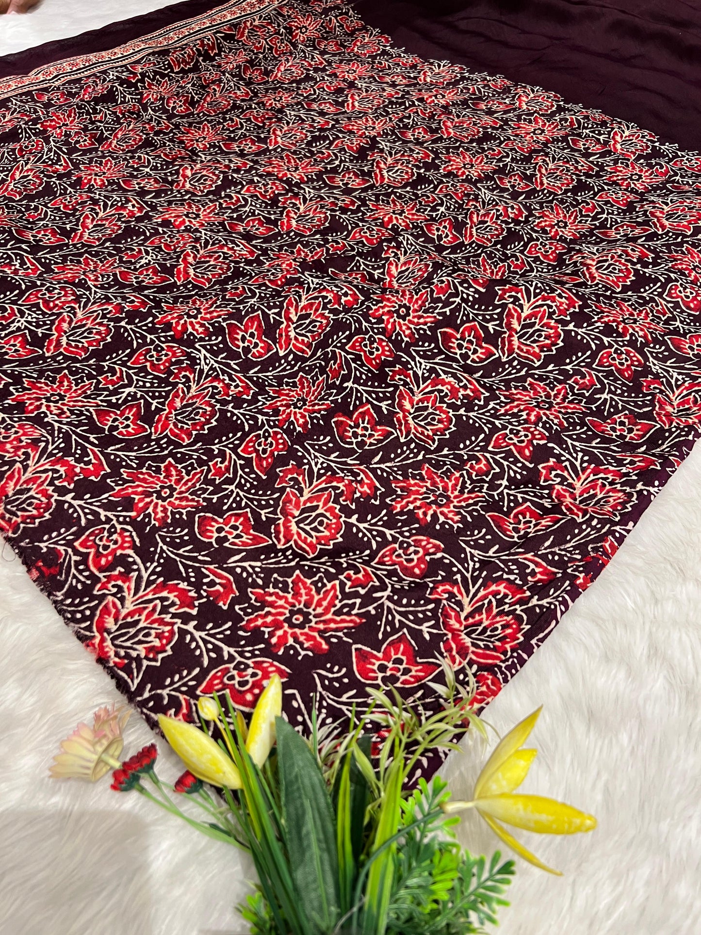 ๐งต Elegant Maroon Ajrakh Print Saree ๐ธ | Pallu with Lagdi Patto ๐ซ | Gala Border Beauty ๐ | Gujaratโs Timeless Weave ๐ฎ๐ณ