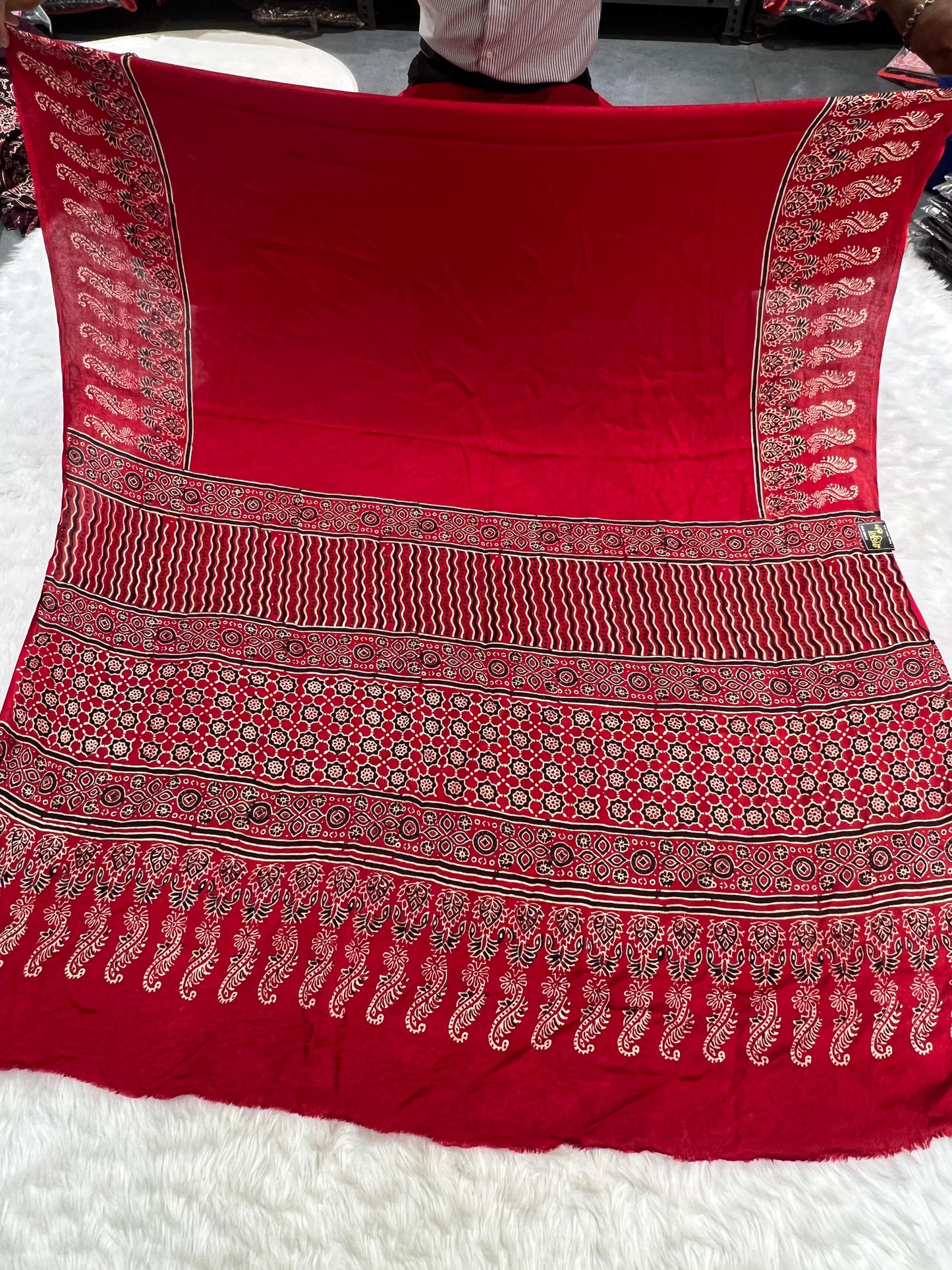 ๐งต Elegant Maroon Ajrakh Print Saree ๐ธ | Pallu with Lagdi Patto ๐ซ | Gala Border Beauty ๐ | Gujaratโs Timeless Weave ๐ฎ๐ณ