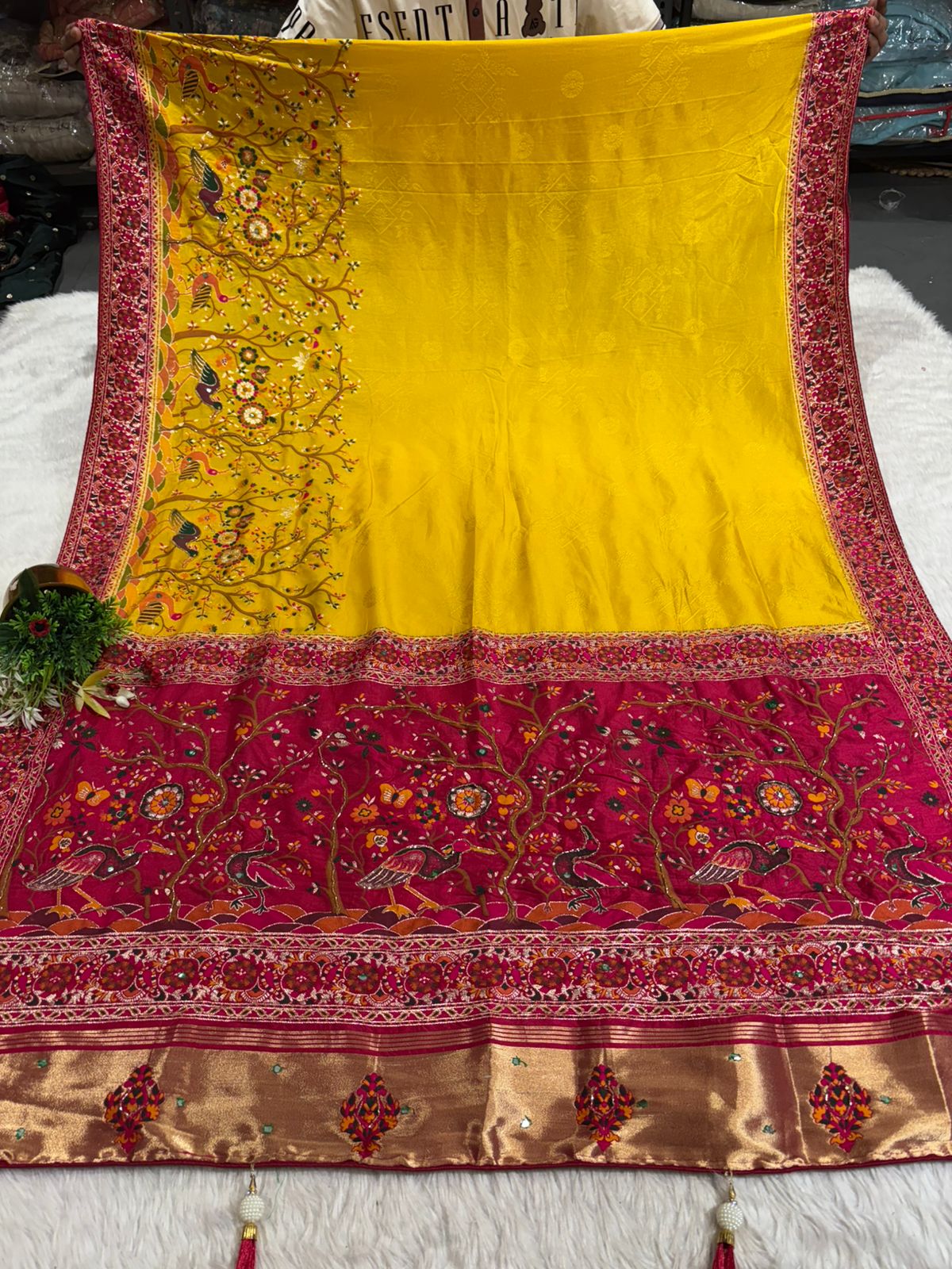 โจ Traditional Pashmina Saree with Red Maroon Pallu ๐๏ธ | Moti & Embroidery Bird Design ๐ณ | Festive & Wedding Wear ๐