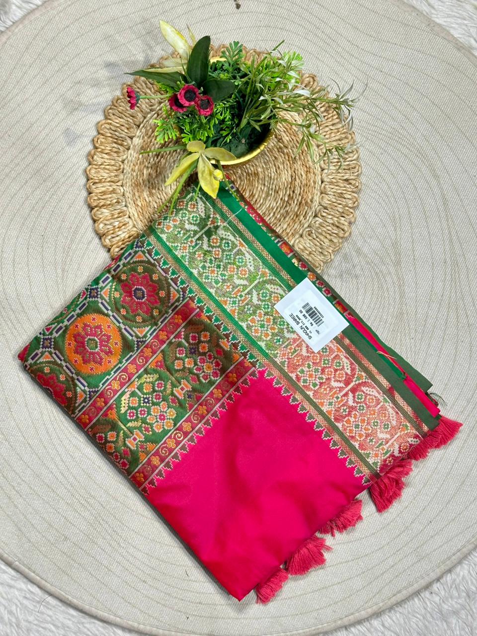 Traditional Elegance Redefined: The Must-Have Saree from SHAGUN FASHION