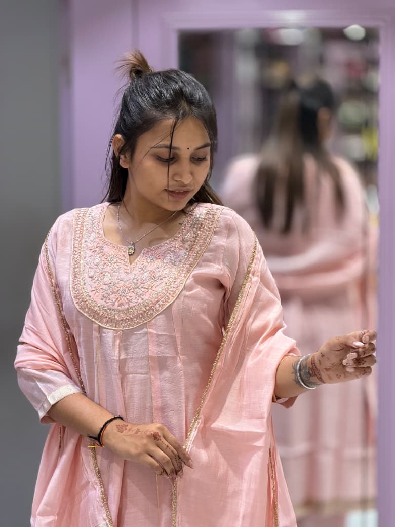 Elegant Off-White Hand-Embroidered Chanderi Silk Kurta Set by SHAGUN FASHION