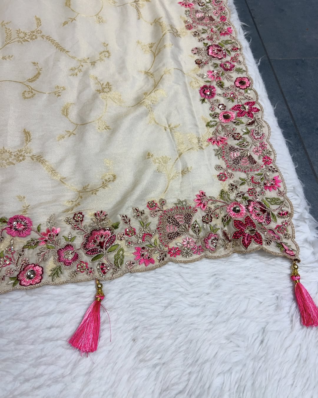 β¨ Elegant Organza Party Wear Saree with Embroidered Floral Border & Blouse | Wedding & Festive Saree by Shagun Sarees πΈπ«