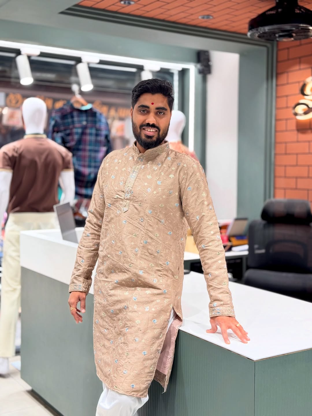 SHAGUN FASHION Embroidered Kurta for Men – Premium Festive Ethnic Wear