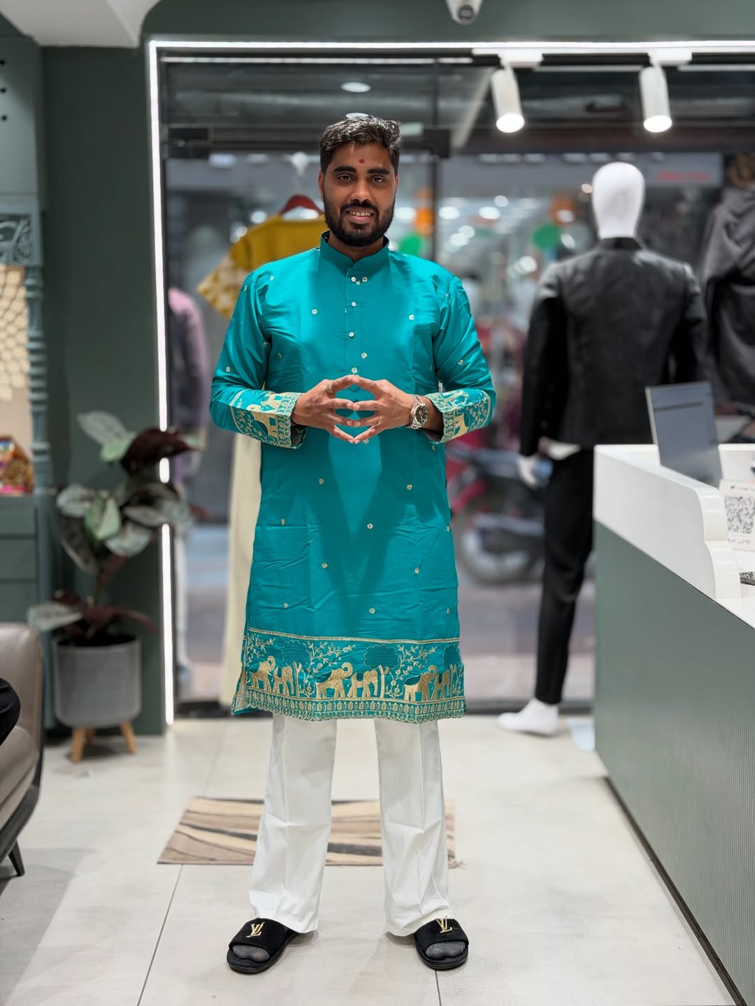 SHAGUN FASHION Royal Elephant Motif Embroidered Men’s Kurta Set Collection