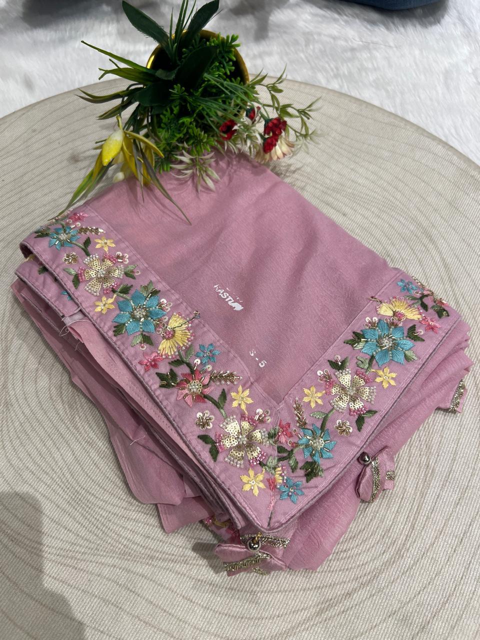 Elegant Organza Saree with Border Work & Designer Blouse🌸✨