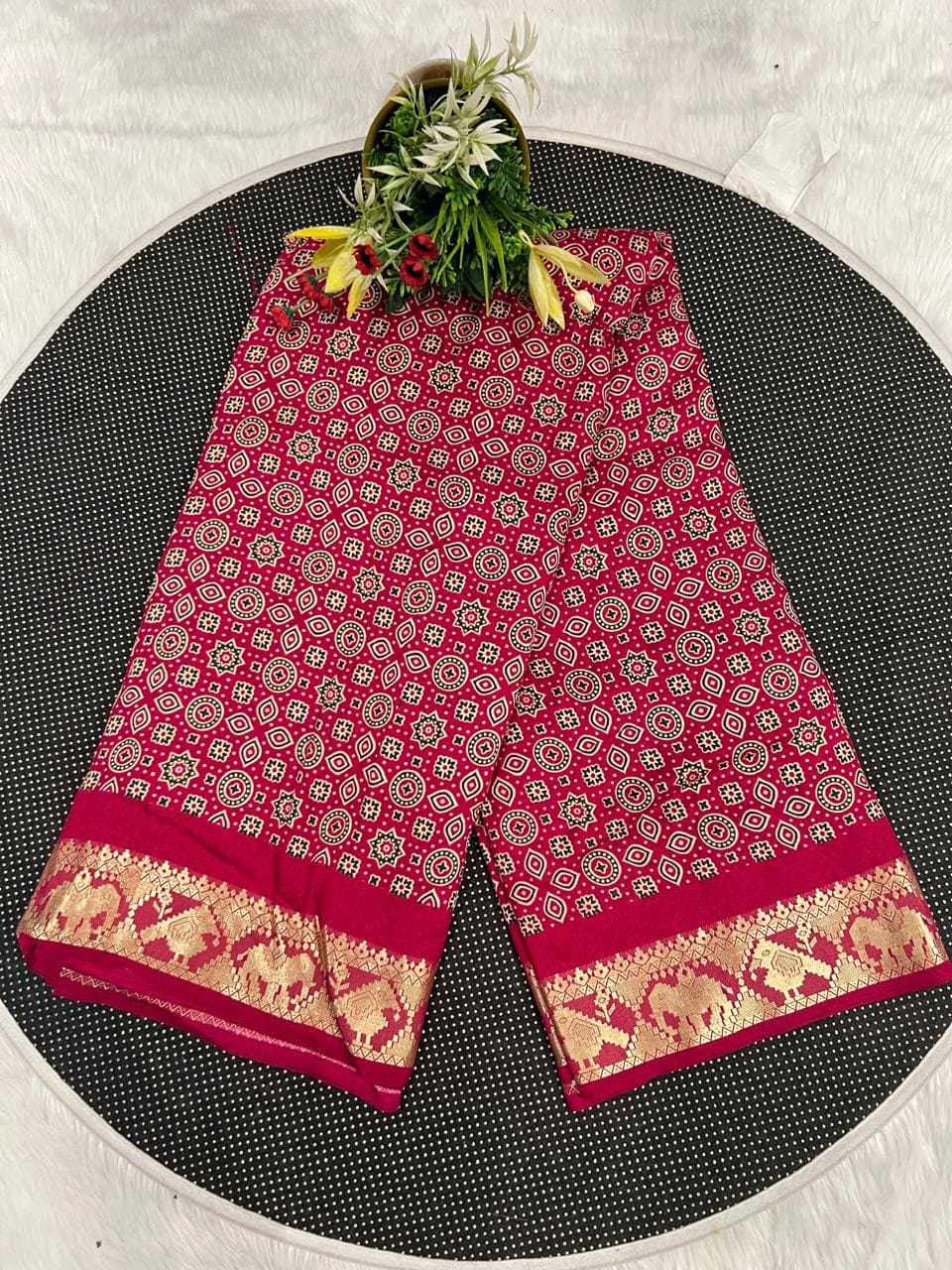 Stunning Ajarakh Saree – Tradition at an Affordable Price 🌿✨