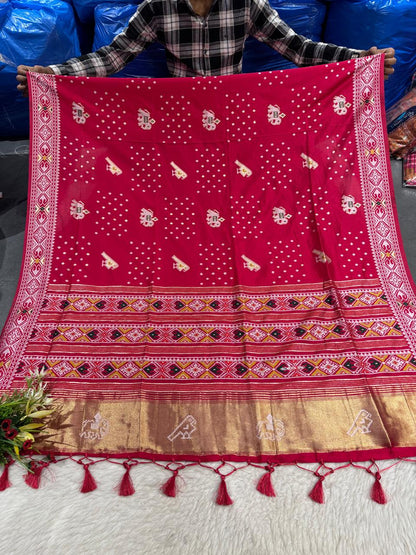 Exquisite Patola Saree with Lagdi Patto – Elegant Birds Work on Pallu 🦋✨