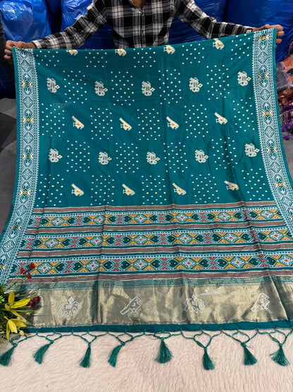 Exquisite Patola Saree with Lagdi Patto – Elegant Birds Work on Pallu 🦋✨