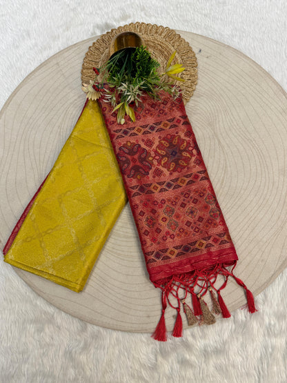 ✨ Dharmavaram Soft Silk Saree 💕 | Dual Tone Beauty 🌈 | Handwoven Pallu with Latkan 💫 | Festive Must-Have 🎉