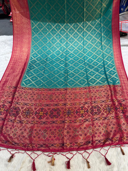 ✨ Dharmavaram Soft Silk Saree 💕 | Dual Tone Beauty 🌈 | Handwoven Pallu with Latkan 💫 | Festive Must-Have 🎉