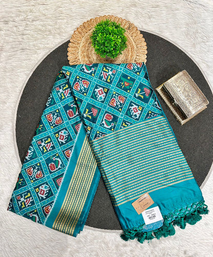 Traditional Patola Silk Saree with Golden Zari – Handwoven Double Ikat