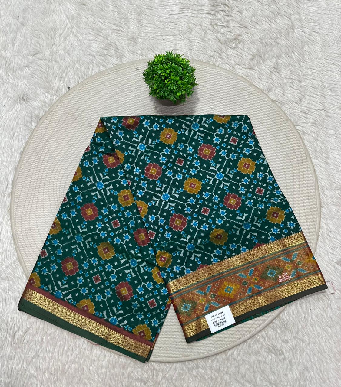 Premium Patola Silk Saree with Traditional Double Ikat Design