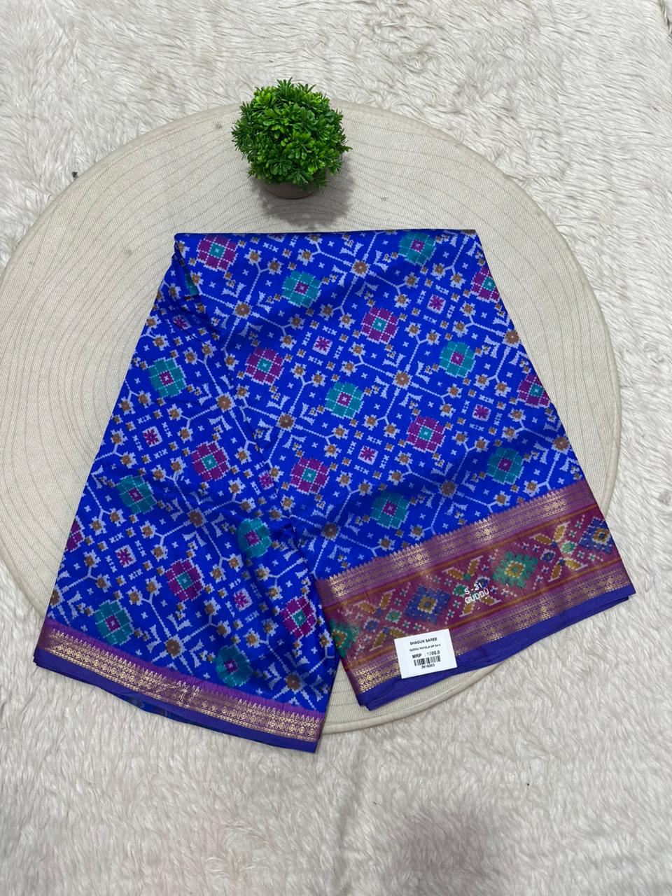 Premium Patola Silk Saree with Traditional Double Ikat Design