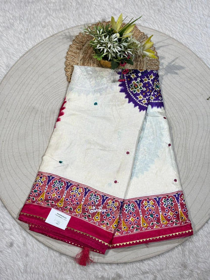 SHAGUN FASHION Traditional Printed Saree with Border & Multicolor Floral Medallions