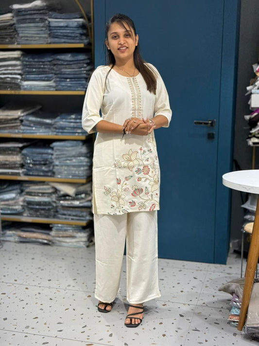 Floral Embroidered Kurti Set for Women | Elegant Straight Kurti with Pants – Shagun Fashion