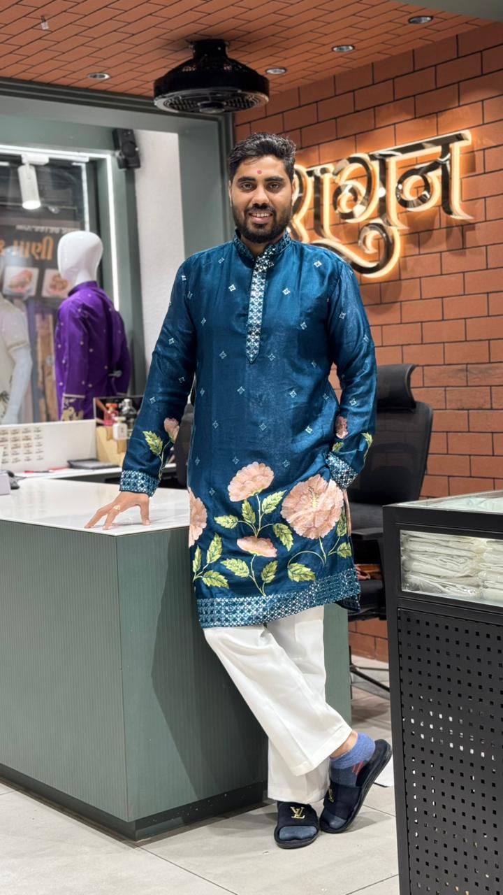 SHAGUN FASHION Floral Embroidered Kurta for Festive & Ethnic Wear