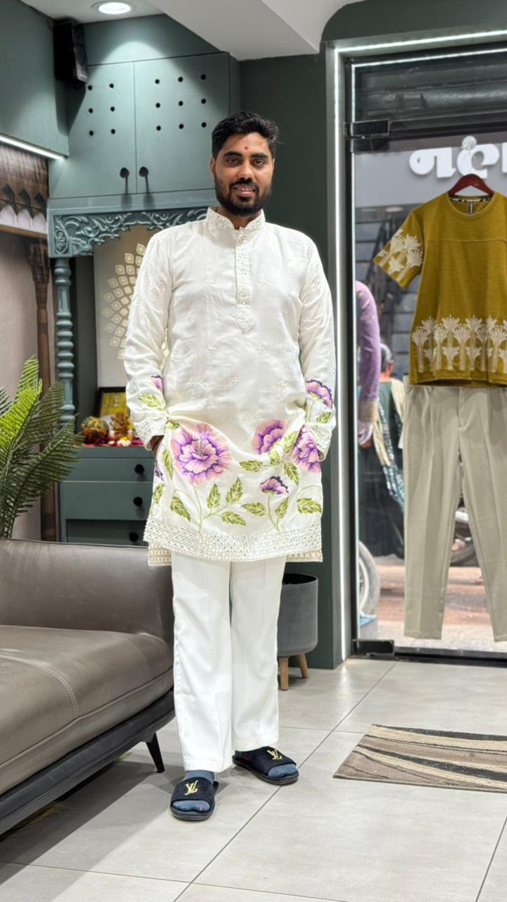 SHAGUN FASHION Floral Embroidered Kurta for Festive & Ethnic Wear