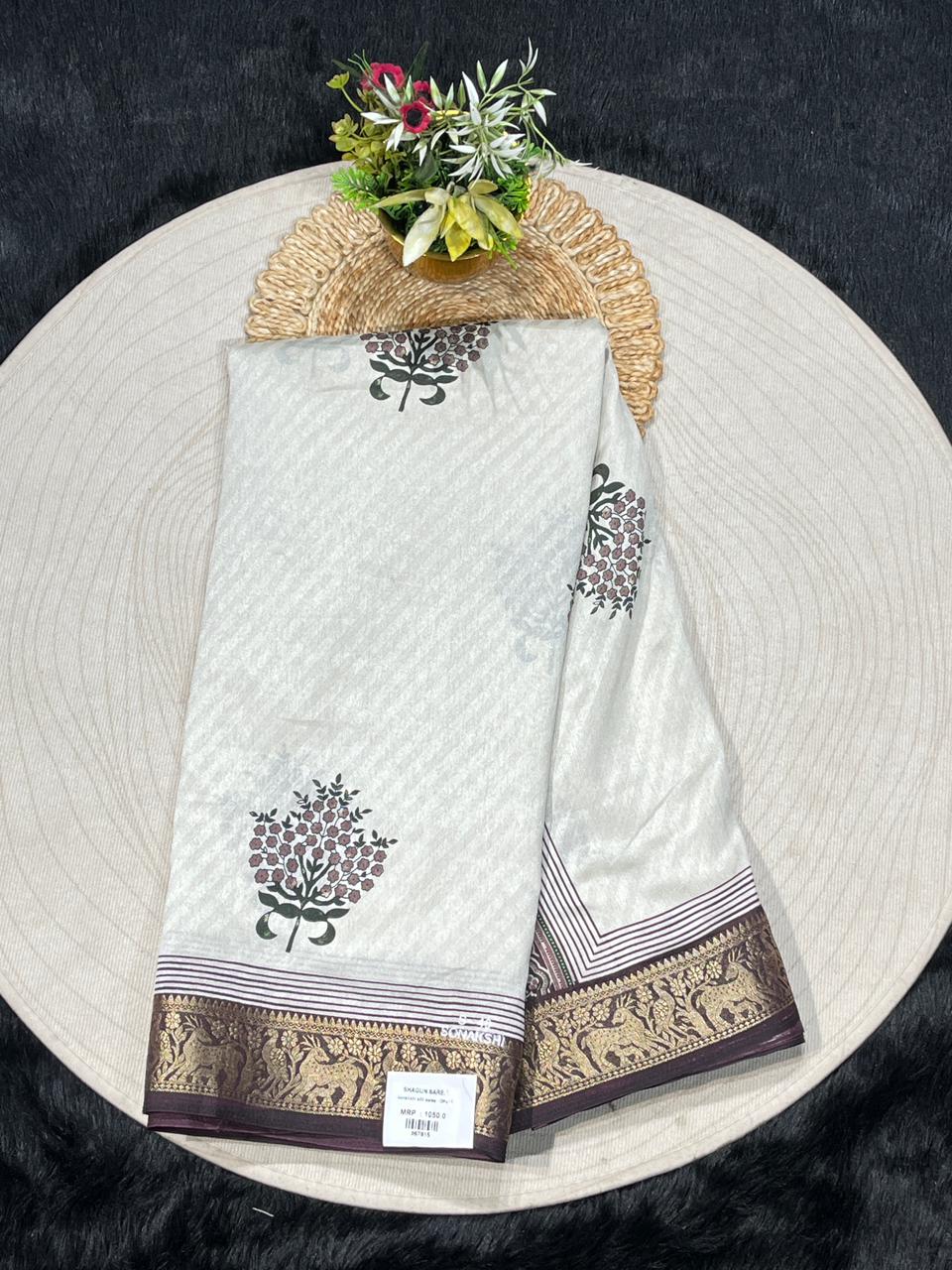 Off White Linen Silk Saree with Contrast Pallu & Zari Border | Shagun Sarees