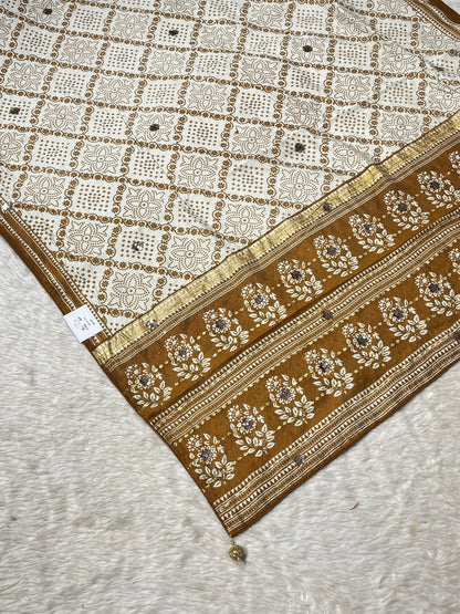 SHAGUN FASHION Cotton Printed Saree with Floral Design & Zari Border | Shagun Sarees