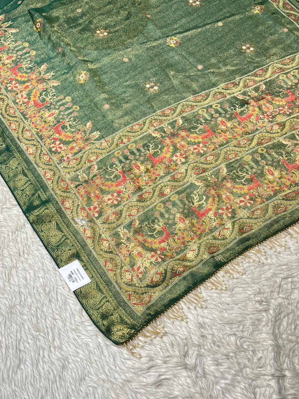 SHAGUN FASHION Silk Saree with Floral Zari Work & Designer Pallu