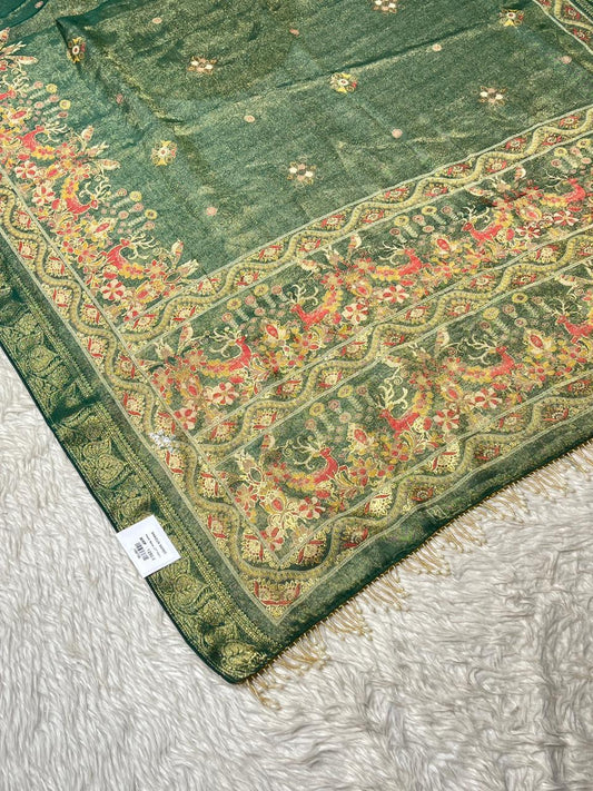 SHAGUN FASHION Silk Saree with Floral Zari Work & Designer Pallu
