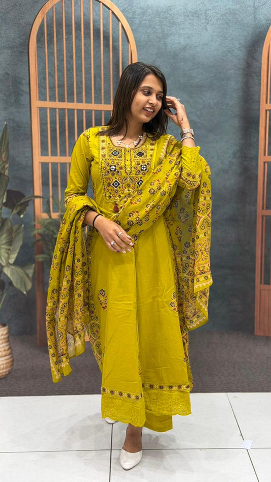SHAGUN FASHION Printed Kurta Set with Dupatta | Ethnic Everyday & Festive Wear