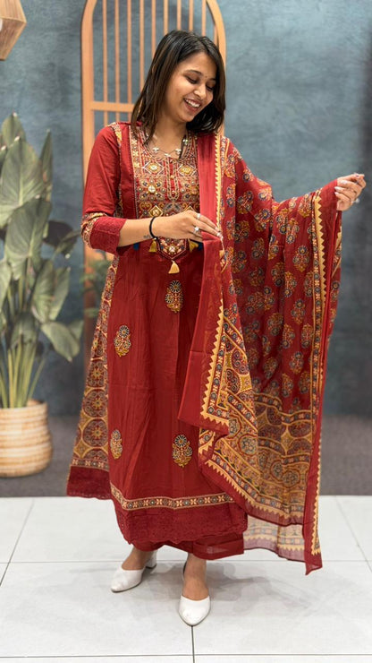 SHAGUN FASHION Printed Kurta Set with Dupatta | Ethnic Everyday & Festive Wear