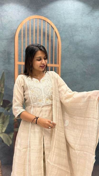 SHAGUN FASHION Embroidered Kurta Set with Dupatta