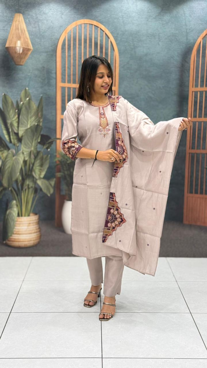 SHAGUN FASHION Handwork Straight Kurta Set with Dupatta