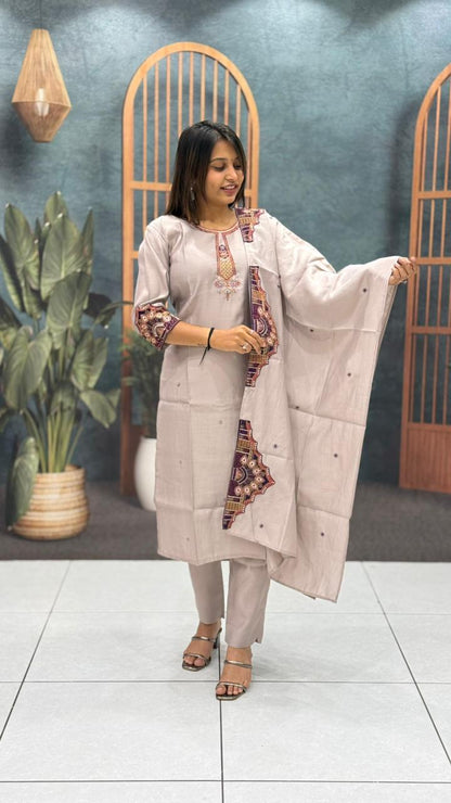 SHAGUN FASHION Handwork Straight Kurta Set with Dupatta