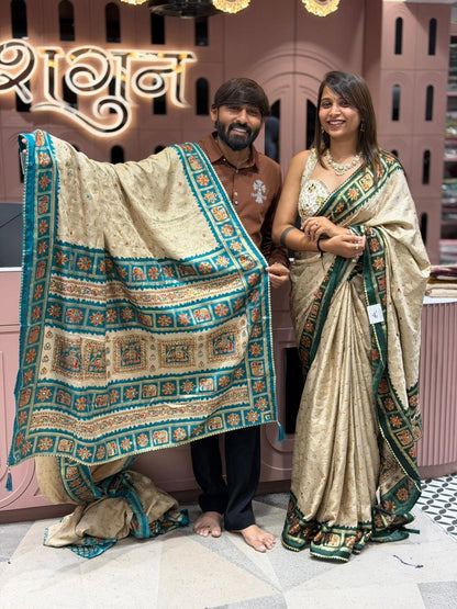 SHAGUN FASHION Beige Traditional Woven Saree with Contrast Border | Festive Ethnic Wear by Shagun Sarees