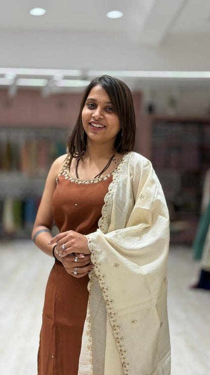 SHAGUN FASHION  Solid Kurta Palazzo Set with Embroidered Dupatta