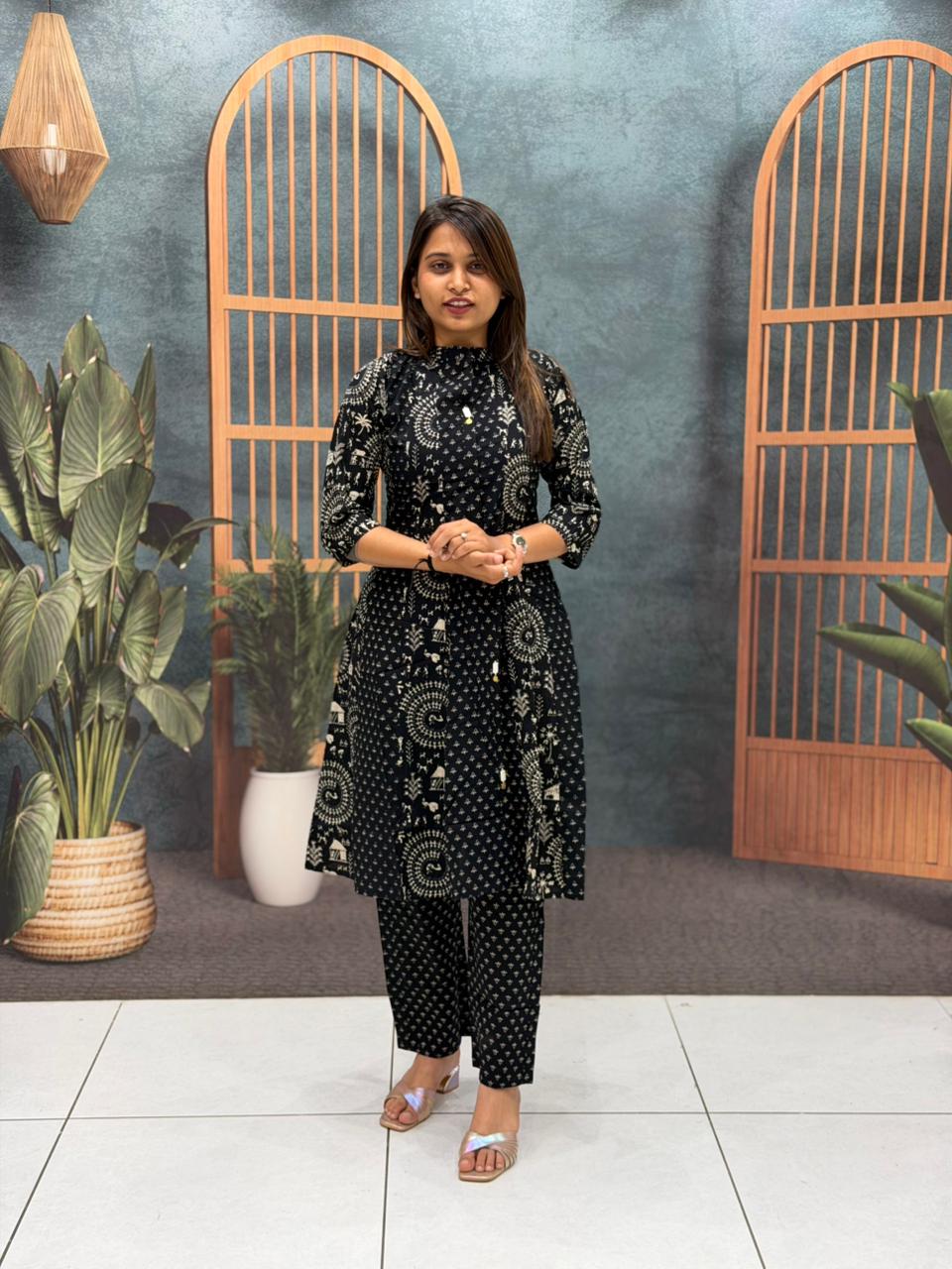 SHAGUN FASHION Black Ethnic Printed Kurta Pant Set – Contemporary Traditional Wear