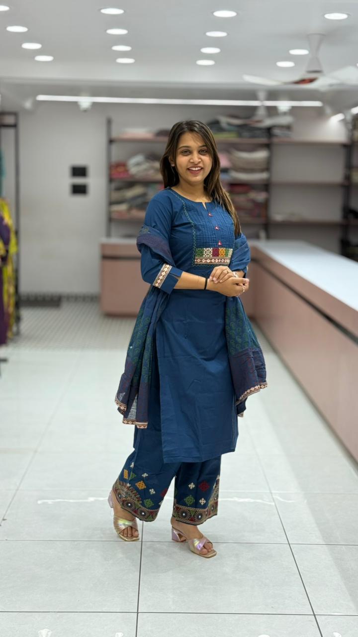 SHAGUN FASHION Ethnic Printed Kurta Set with Palazzo & Dupatta