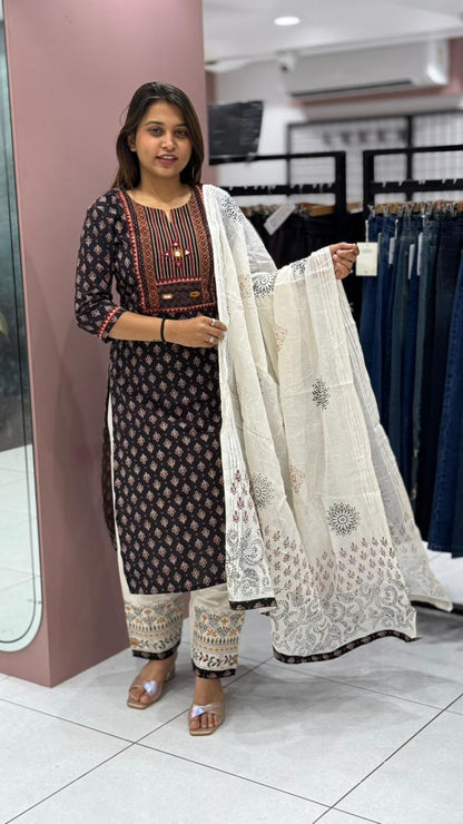Black Ethnic Kurta Set with Printed Palazzo & Cotton Dupatta