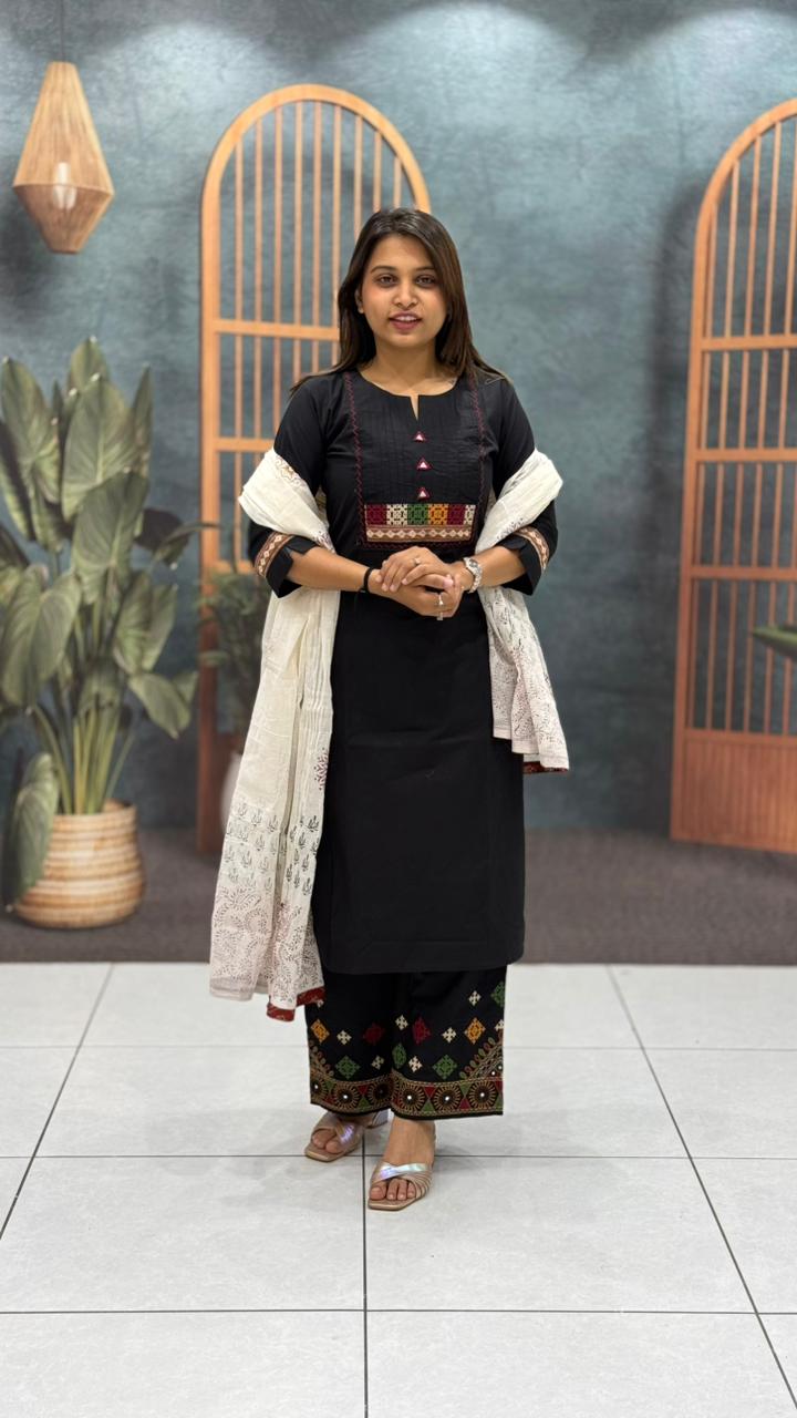 SHAGUN FASHION Ethnic Printed Kurta Set with Palazzo & Dupatta