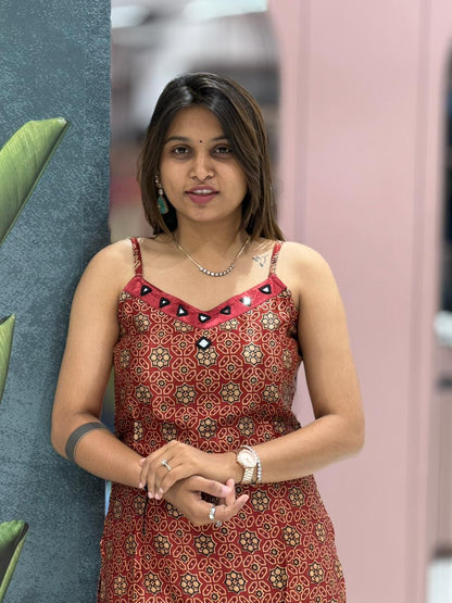 Elegant Sleeveless Printed Kurta Set – Trendy Daily Wear by SHAGUN FASHION